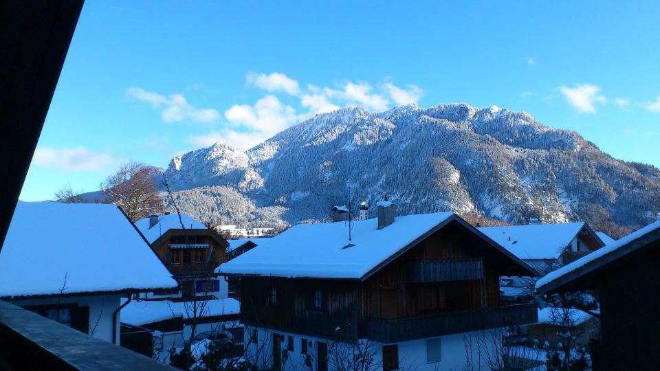 Ammerzone: Winterblick vom Balkon auf den Laber
